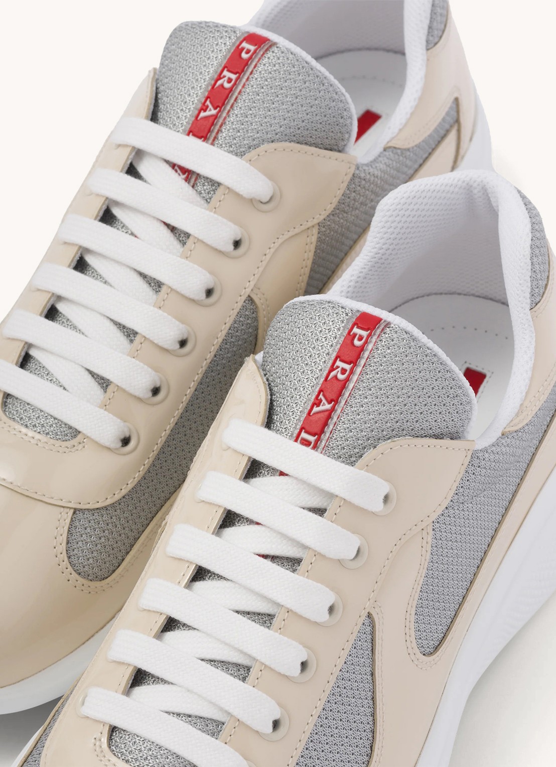 Prada America's Cup sneaker met lakleren details - detail 5 creme