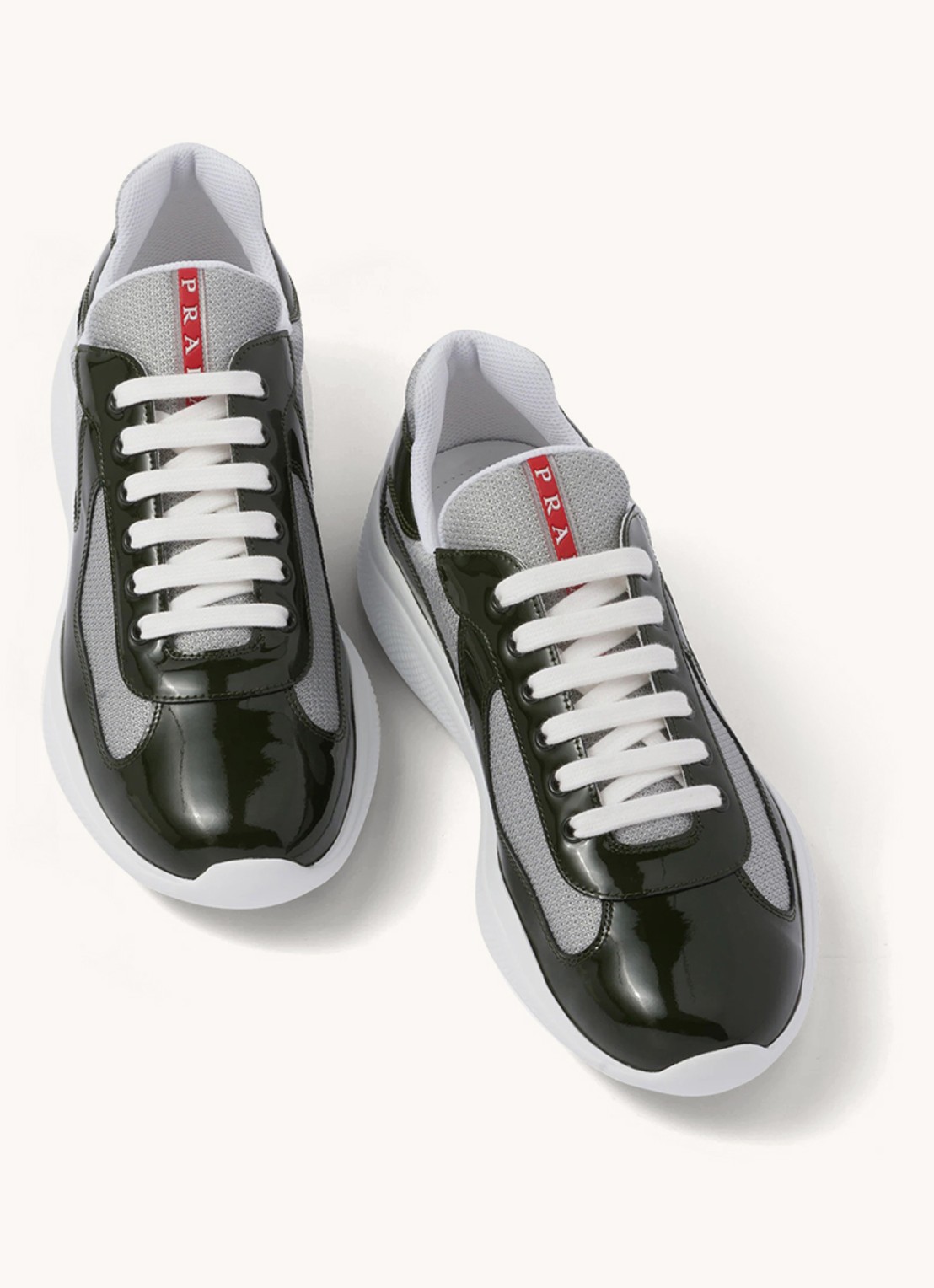 Prada America's Cup sneaker met lakleren details - achterkant donkergroen