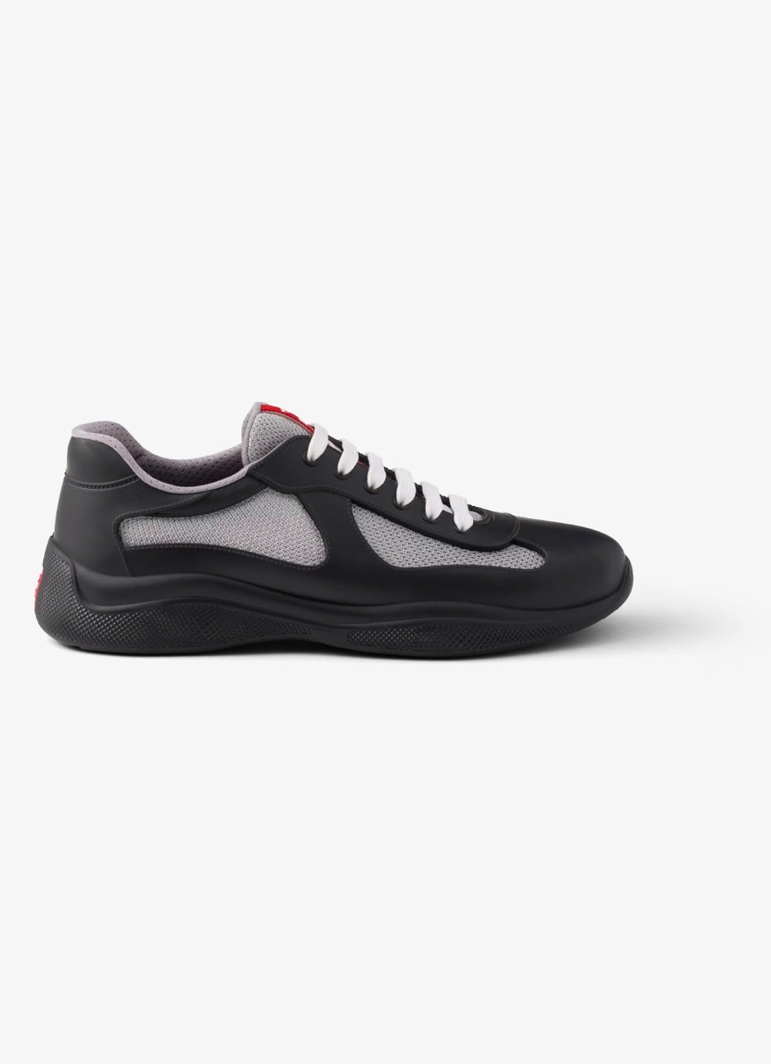Prada America's Cup sneaker met mesh details - voorkant zwart