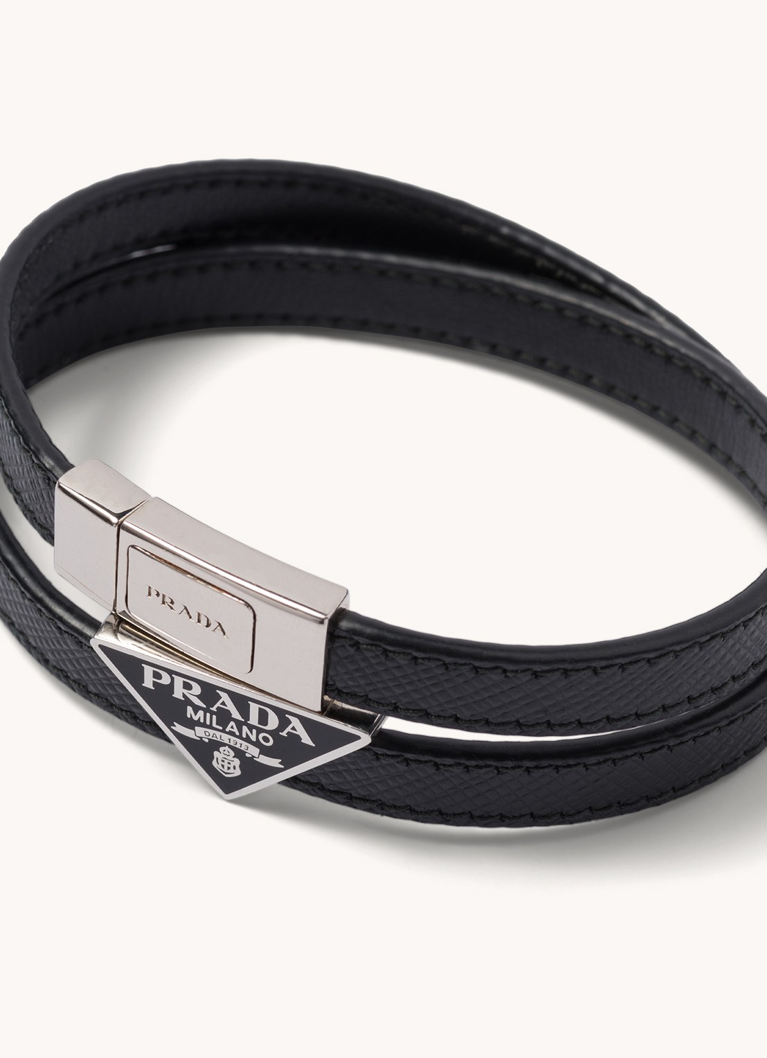 Prada Armband van leer met logo - voorkant 2 zwart
