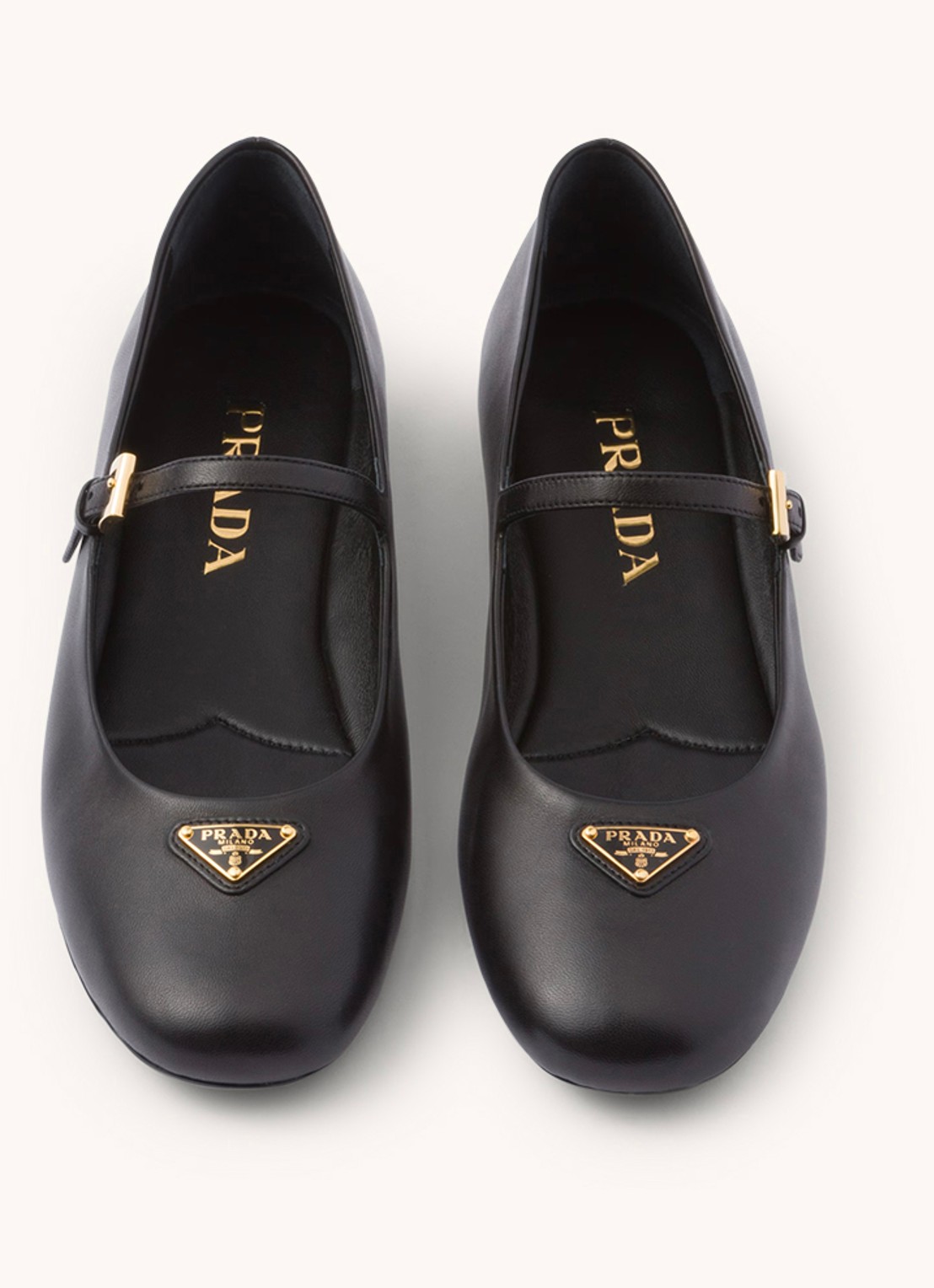 Prada Ballerina van leer met logo - achterkant 5 zwart
