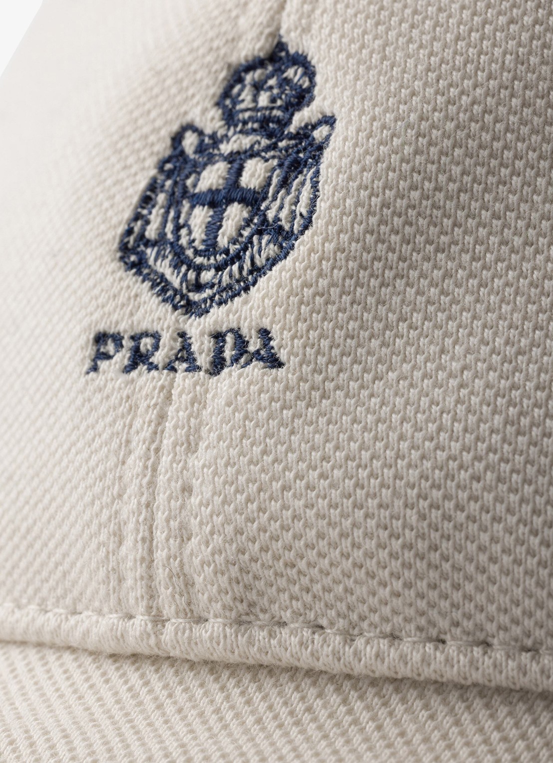 Prada Baseball pet met logoborduring - detail 3 gebroken wit