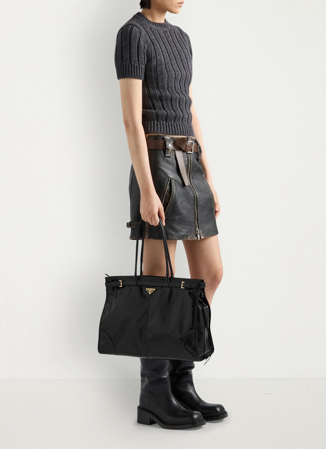 Prada Bonnie Extra-Large schoudertas van kalfsleer - voorkant 2 zwart