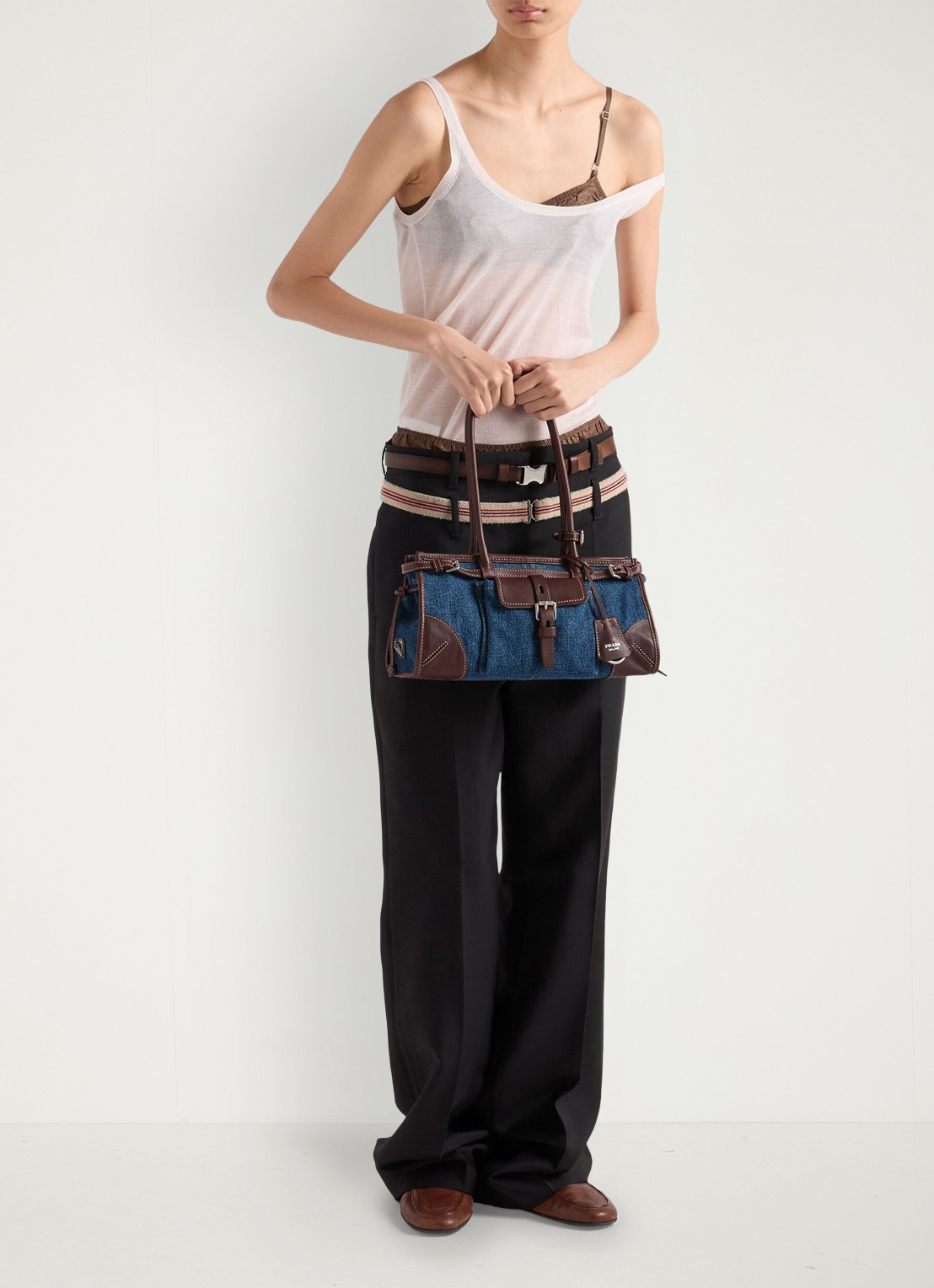 Prada Bonnie Medium schoudertas van denim met leren details - detail 5 indigo