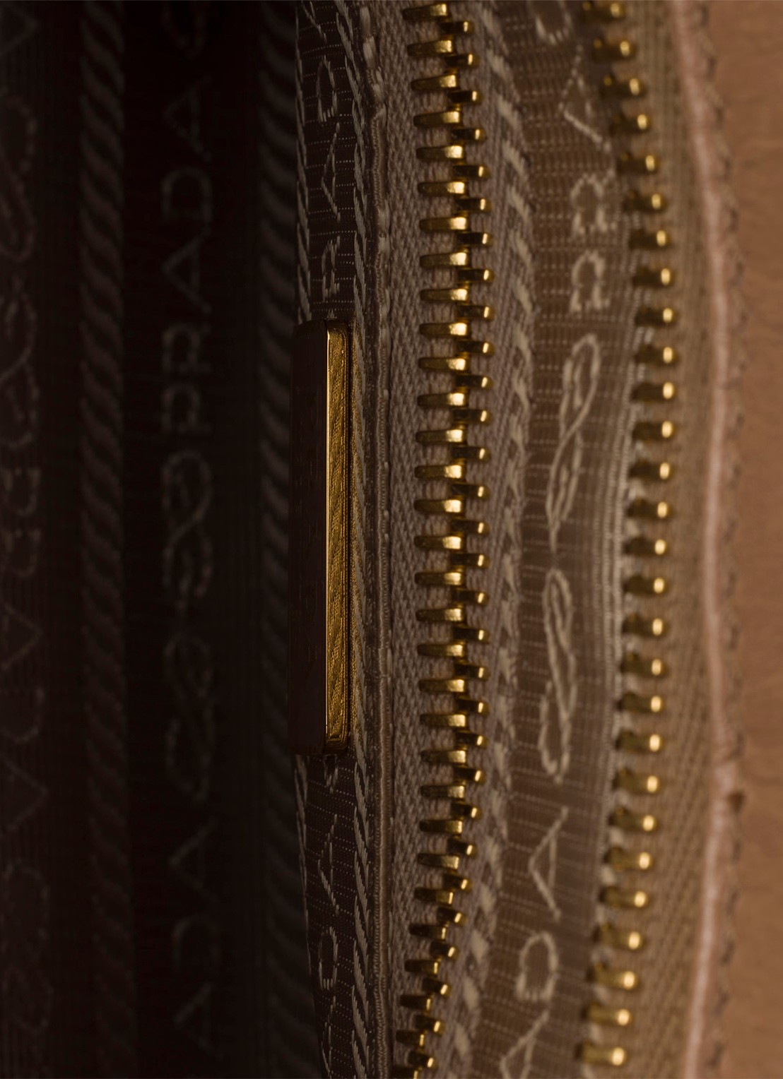 Prada Bonnie Mini handtas van kalfsleer - detail 5 bruin