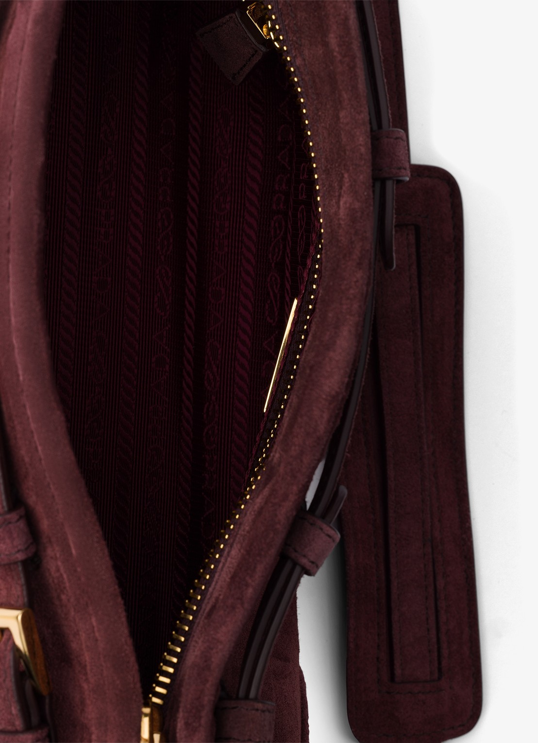 Prada Bonnie Small schoudertas van kalfssuède - detail 6 bordeauxrood