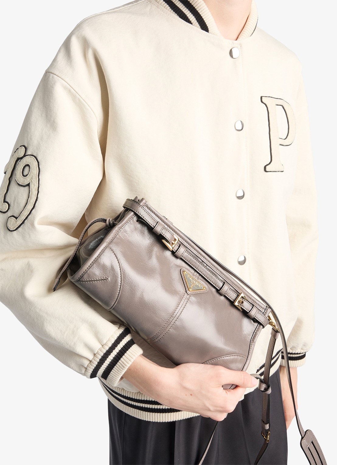 Prada Bonnie Small schoudertas van leer met afneembare schouderriem - detail 2 taupe