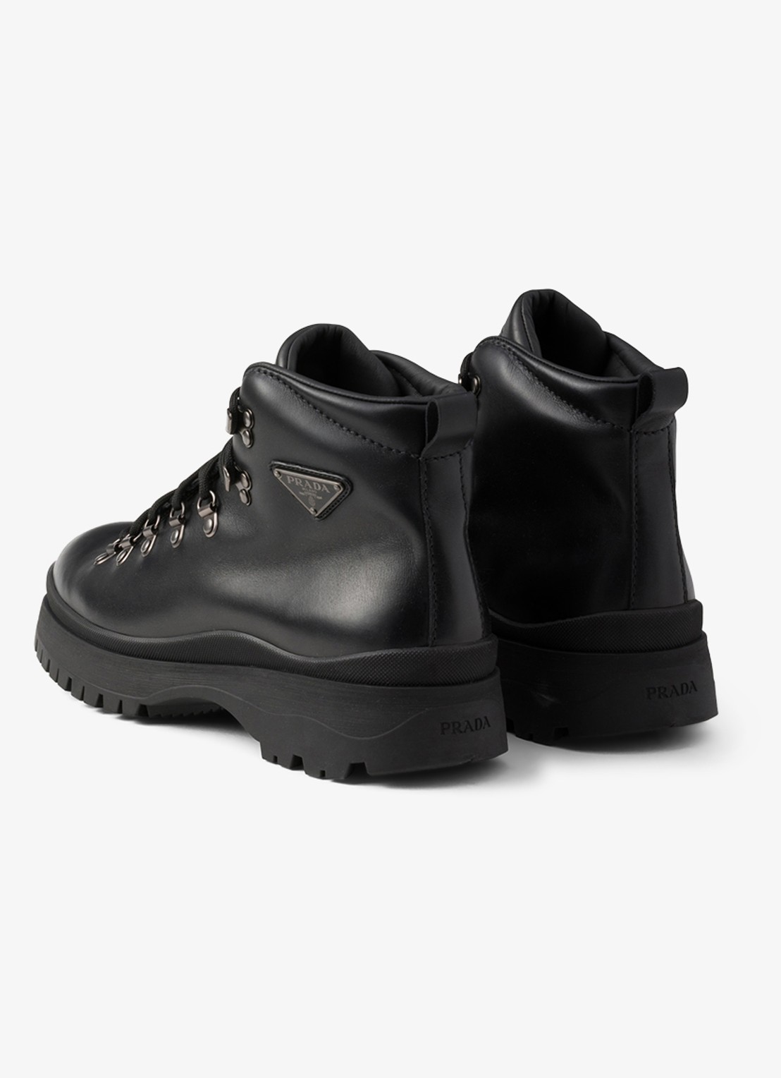 Prada Brixxen veterboot van leer - achterkant zwart
