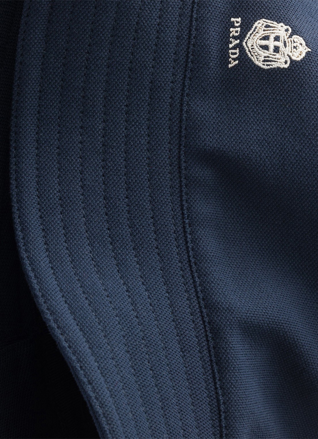 Prada Bucket hoed met logoborduring - detail 3 donkerblauw