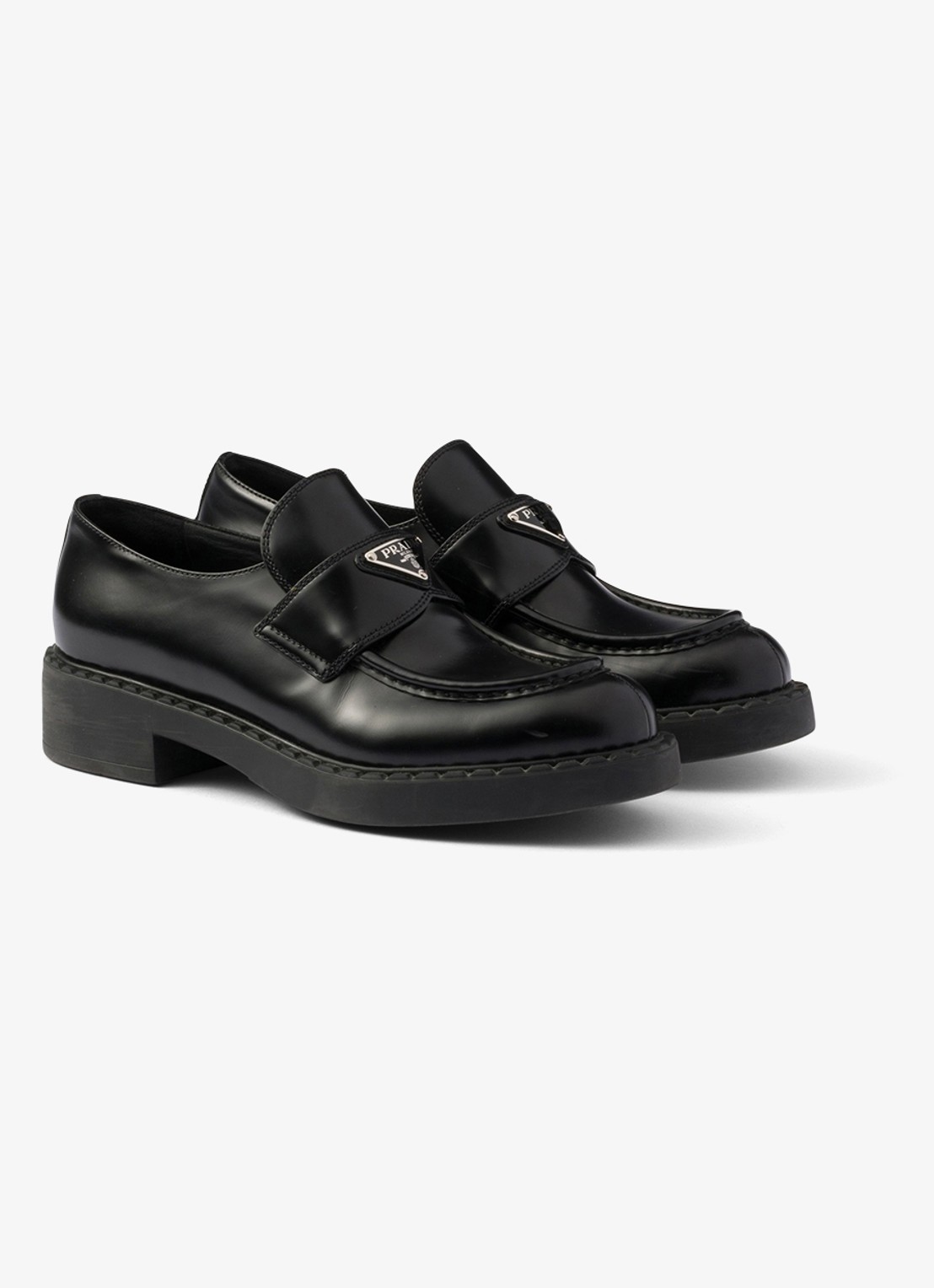 Prada Chocolate loafer van leer met logo  - voorkant zwart