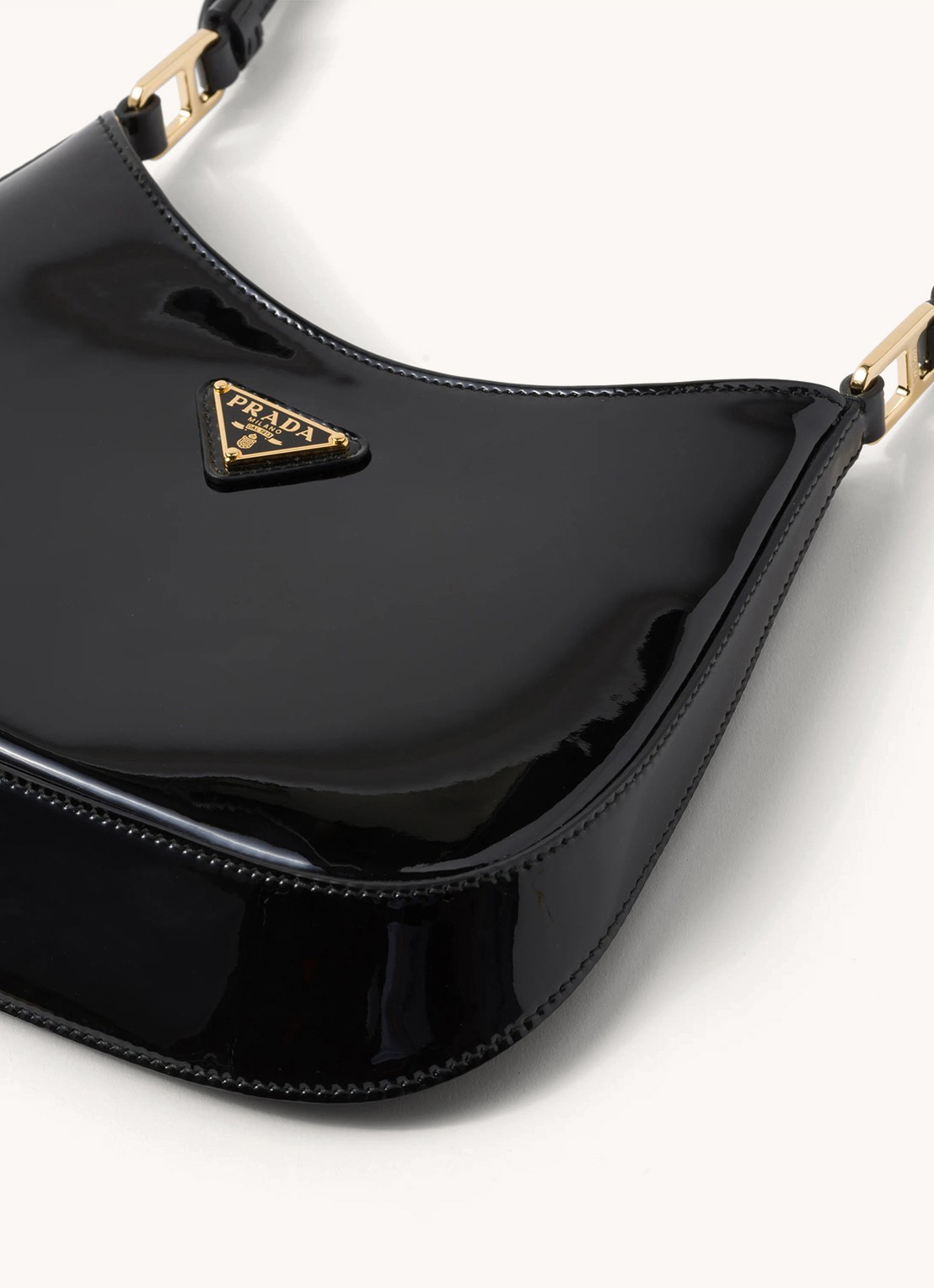 Prada Cleo schoudertas van lakleer - detail 6 zwart