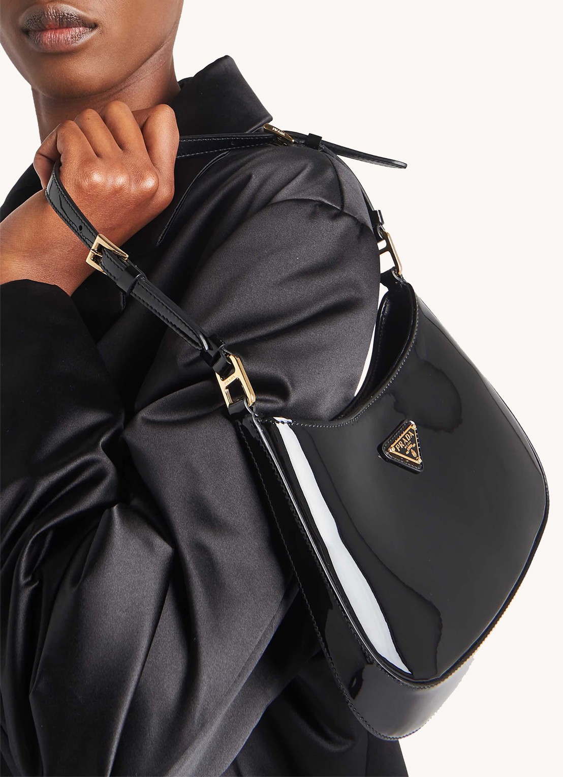 Prada Cleo schoudertas van lakleer - voorkant 2 zwart