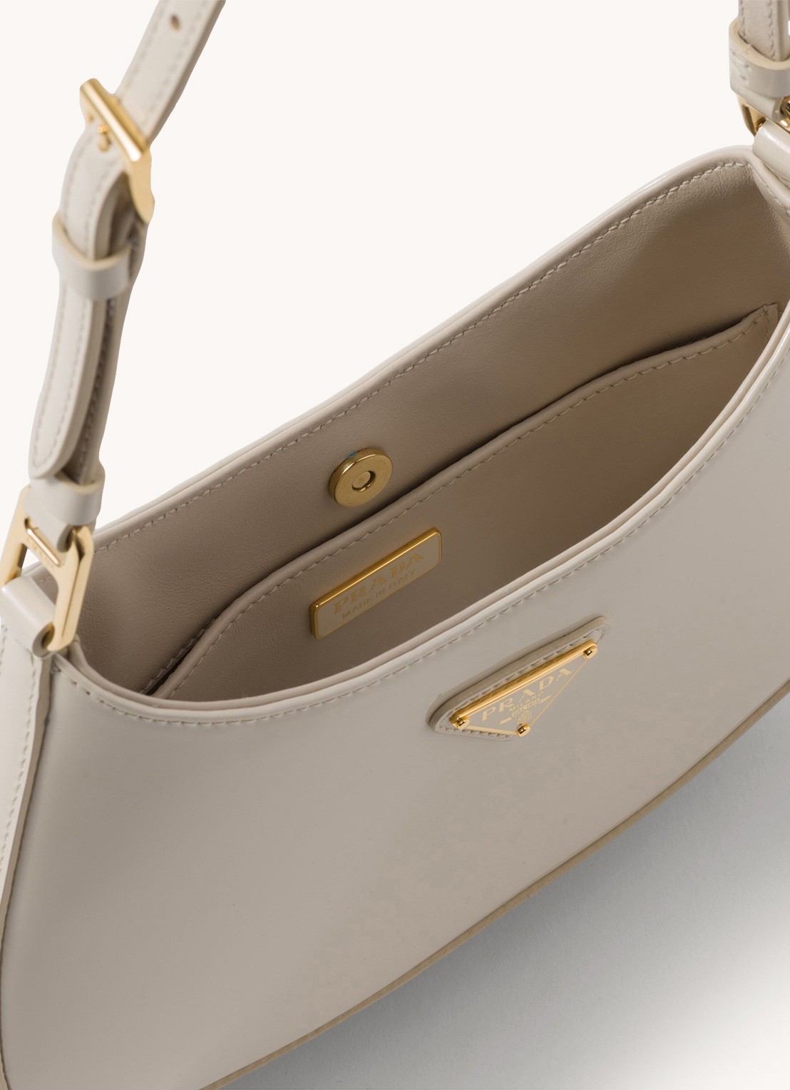 Prada Cleo schoudertas van lakleer - detail 2 creme