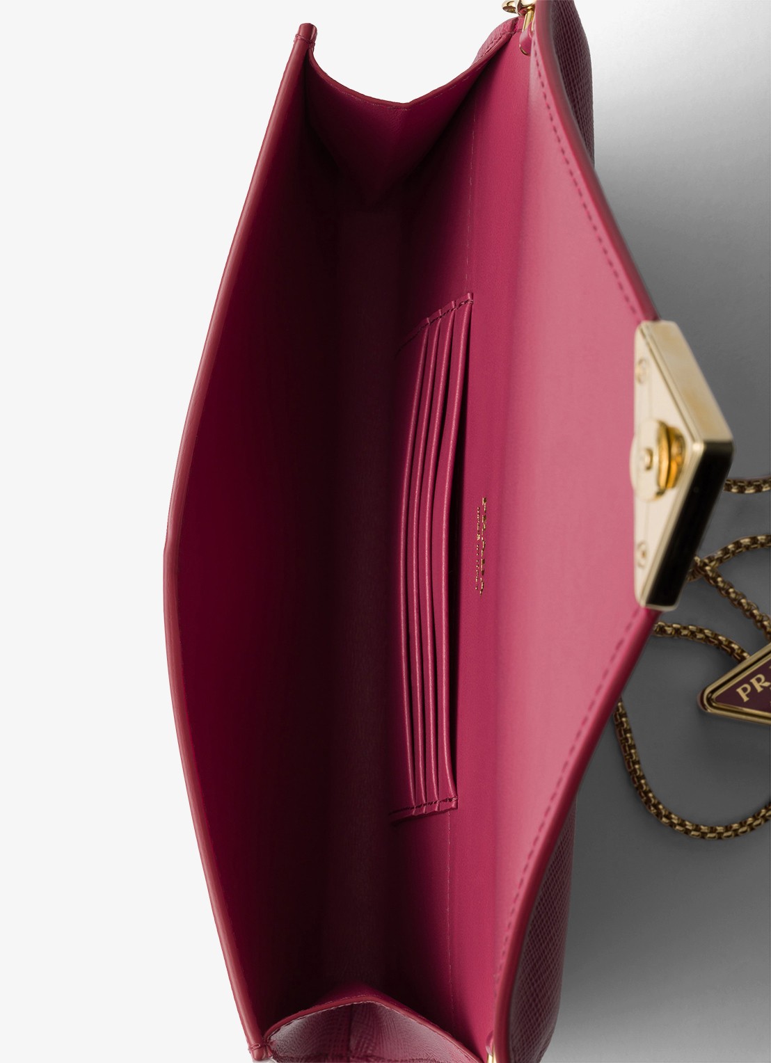 Prada Clutch van kalfsleer met afneembare schouderriem - detail 3 cranberryrood