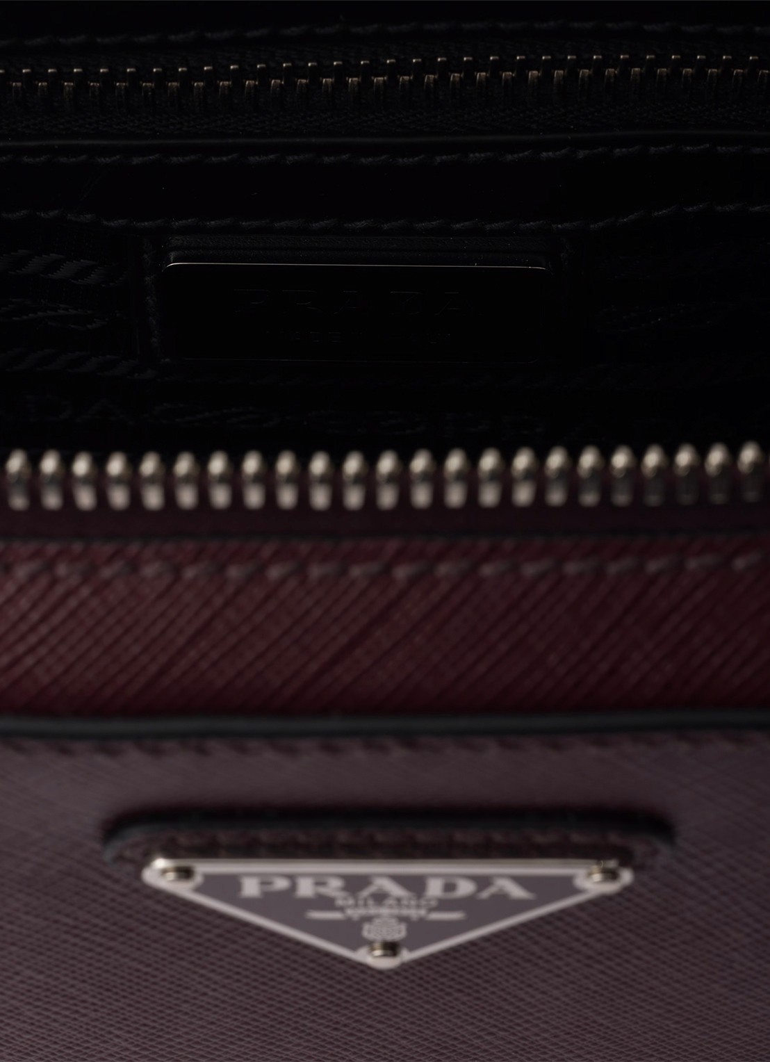 Prada Clutch van kalfsleer - detail 6 bordeauxrood