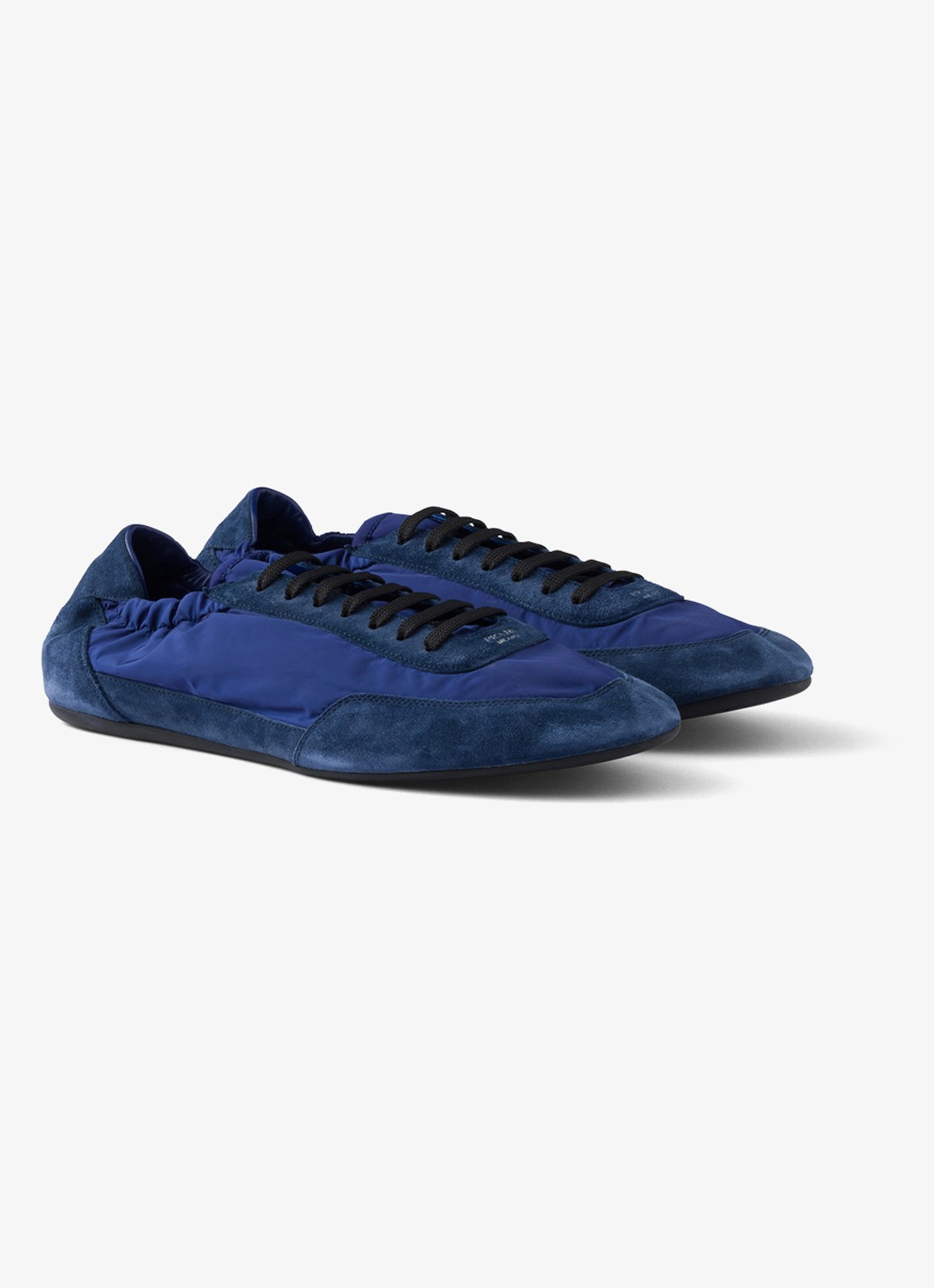 Prada Collapse Re-Nylon sneaker met suède details - voorkant 5 donkerblauw