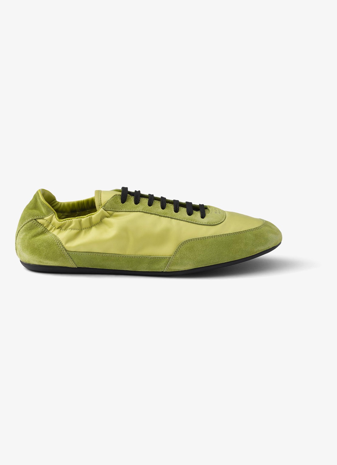 Prada Collapse Re-Nylon sneaker met suède details - voorkant 6 lime