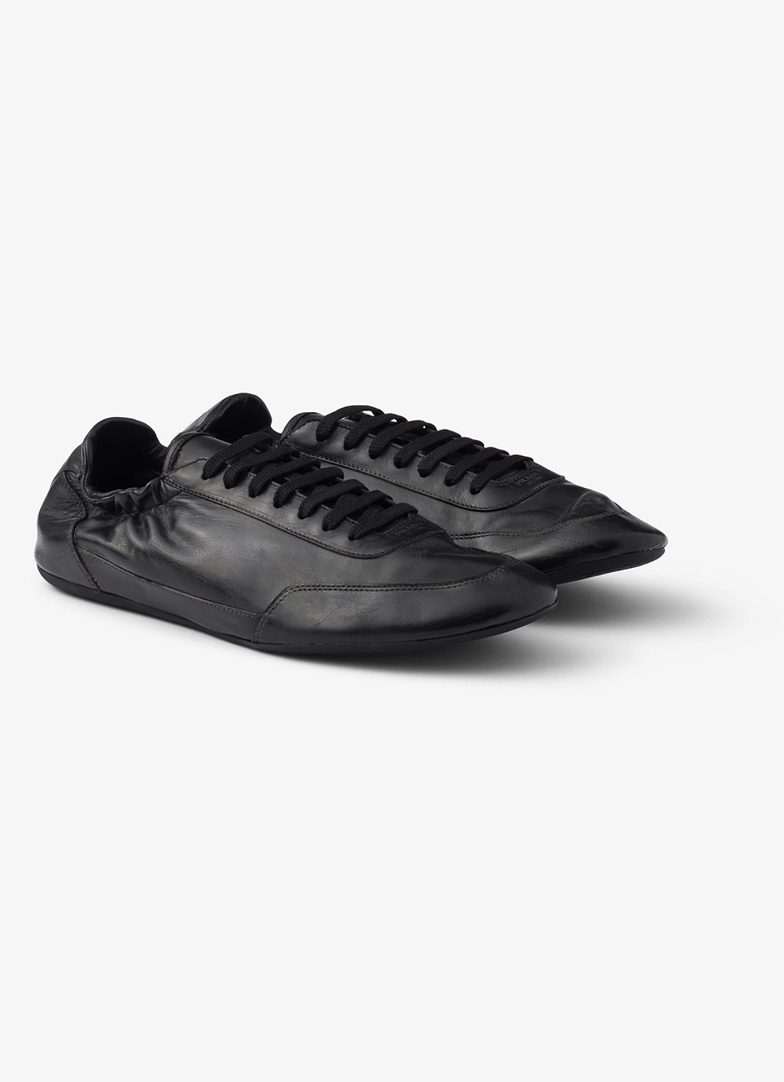 Prada Collapse sneaker van kalfsleer - voorkant zwart