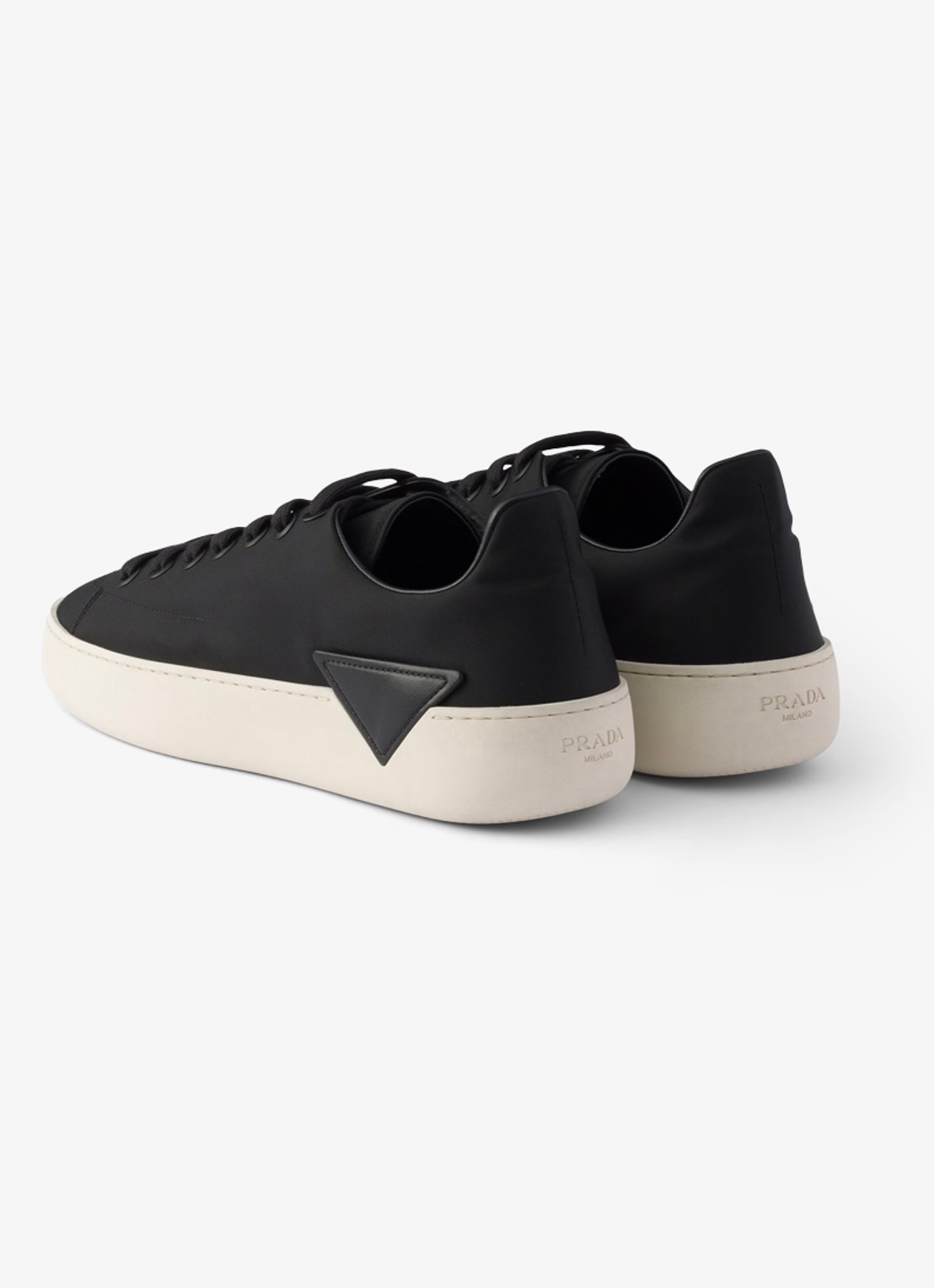 Prada Court Re-Nylon sneaker met logo - achterkant 6 zwart