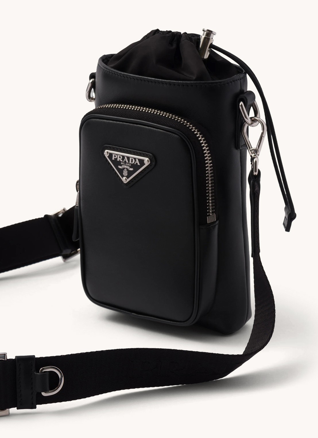 Prada Crossbody telefoonhoes van leer met afneembare schouderriem - detail 4 zwart