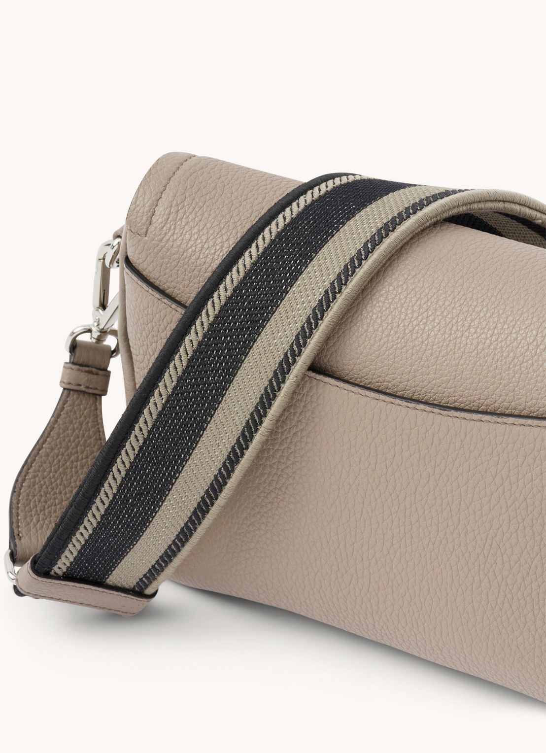 Prada Crossbodytas van kalfsleer - detail 6 zand