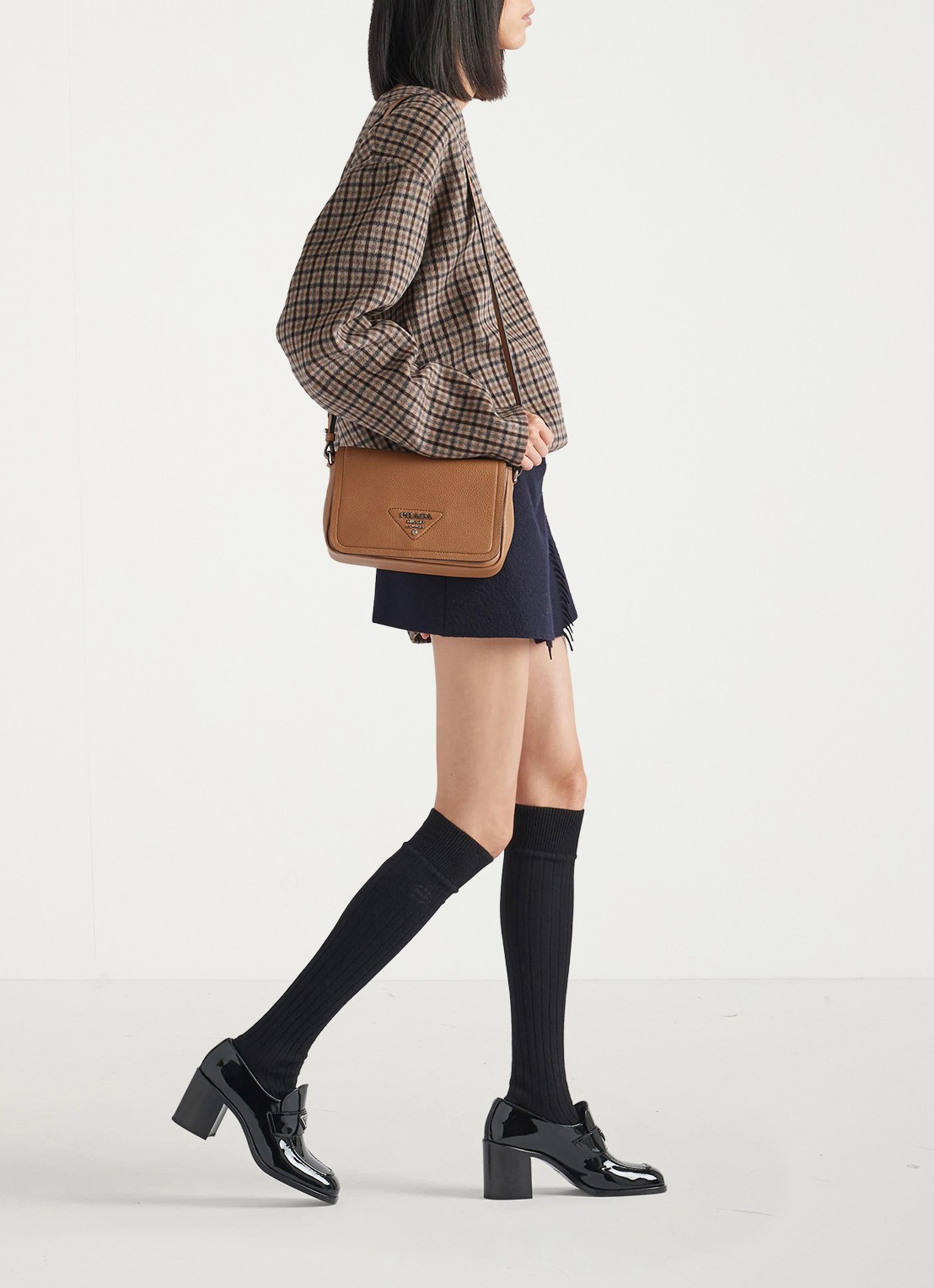 Prada Crossbodytas van kalfsleer - voorkant 7 bruin