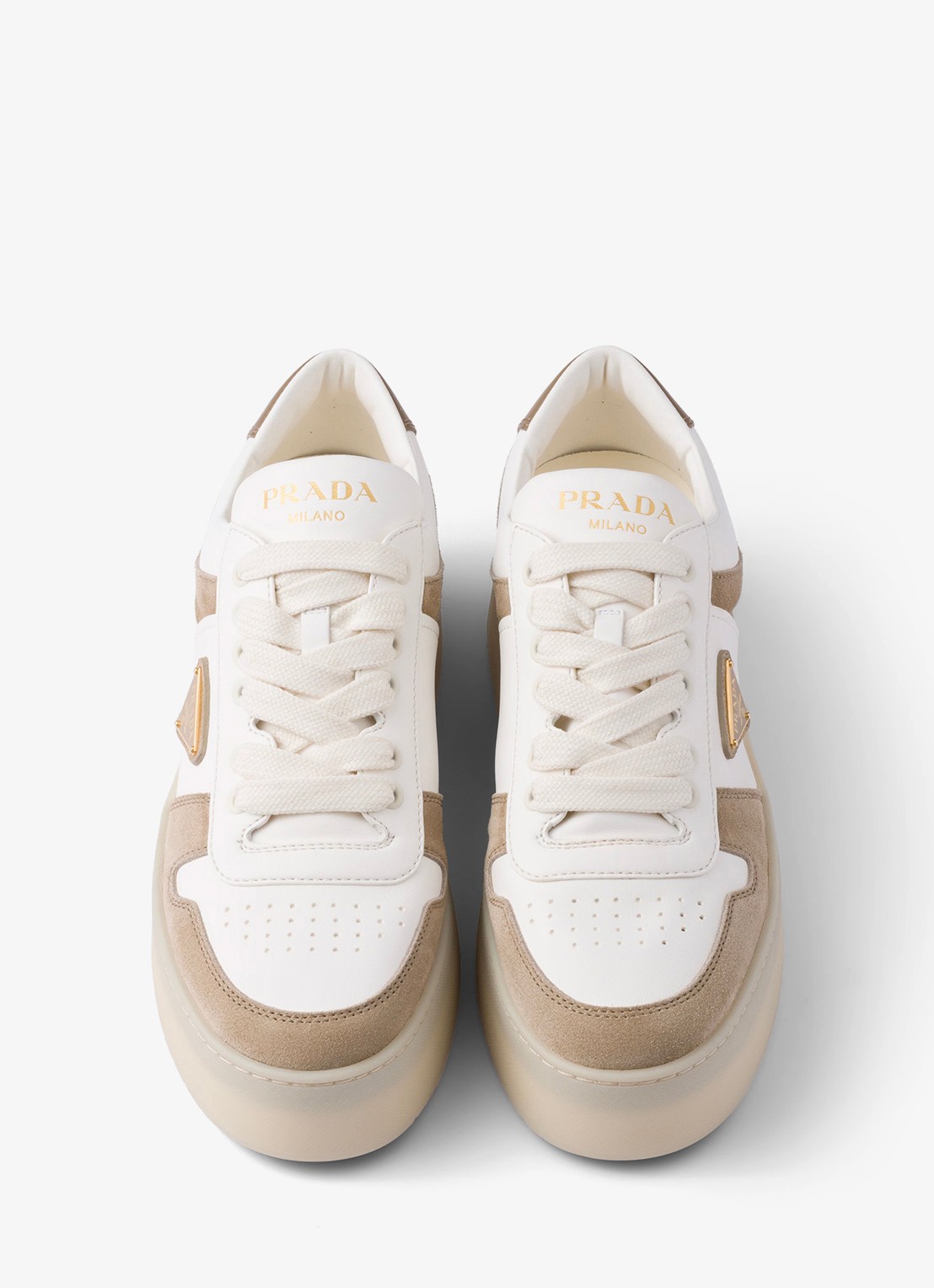 Prada Downtown Bold sneaker van lamsleer met sùede details - detail 3 beige