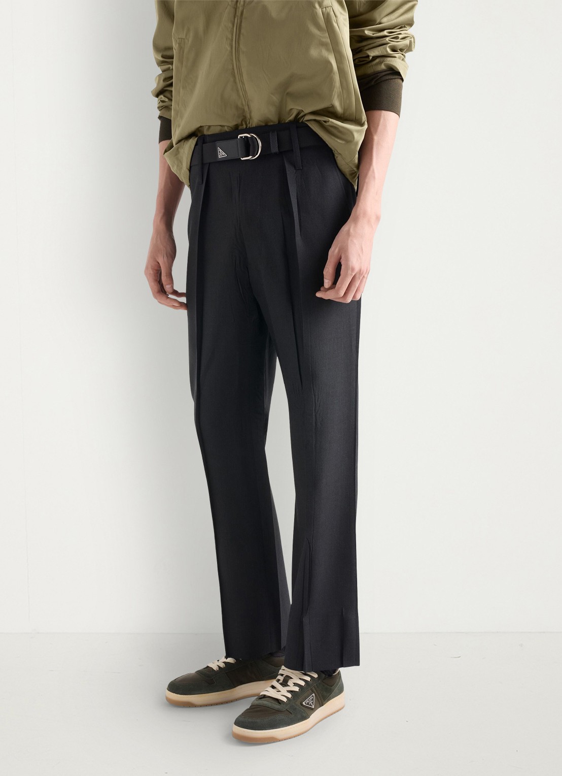 Prada Downtown Re-Nylon sneaker met suède details - detail 7 donkergroen