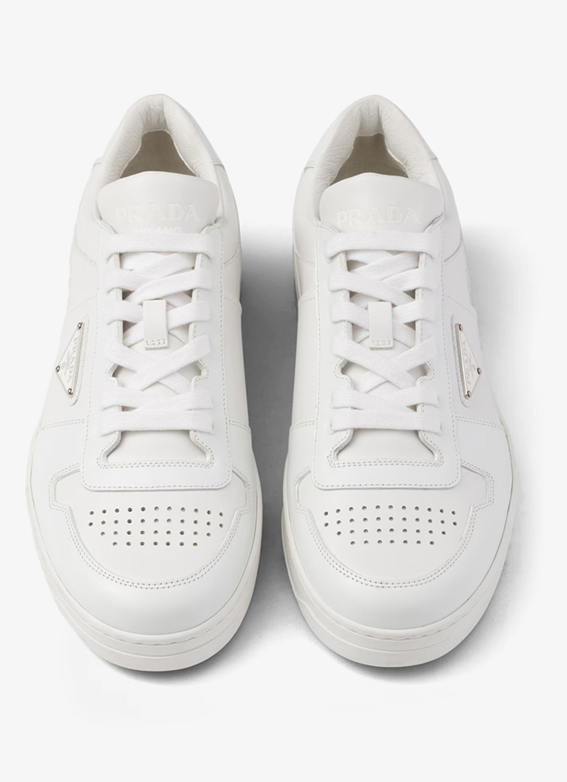 Prada Downtown sneaker van leer met logo - detail 2 wit