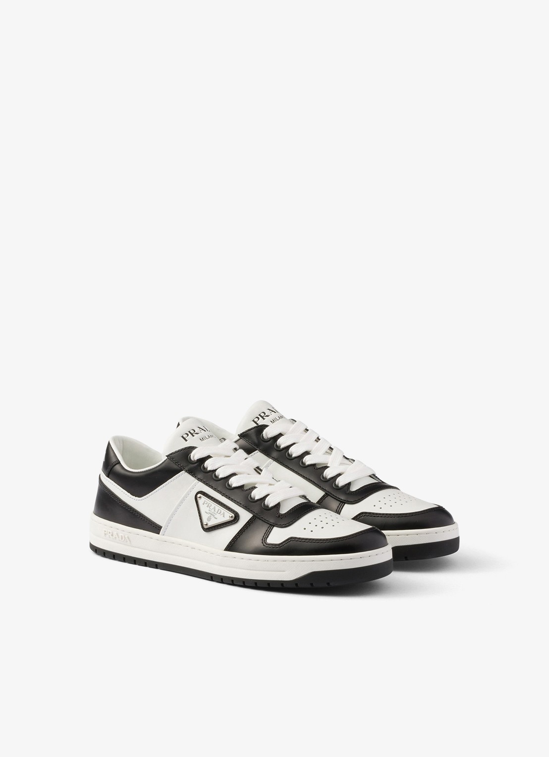 Prada Downtown sneaker van leer - voorkant 2 zwart