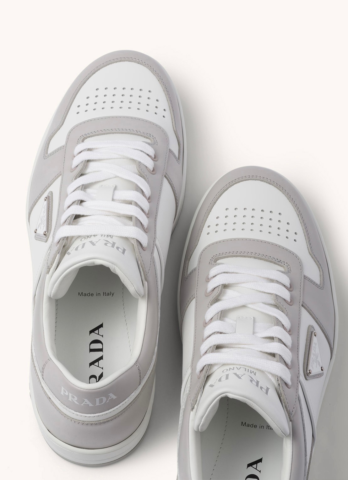 Prada Downtown sneaker van leer - detail 7 lichtgrijs