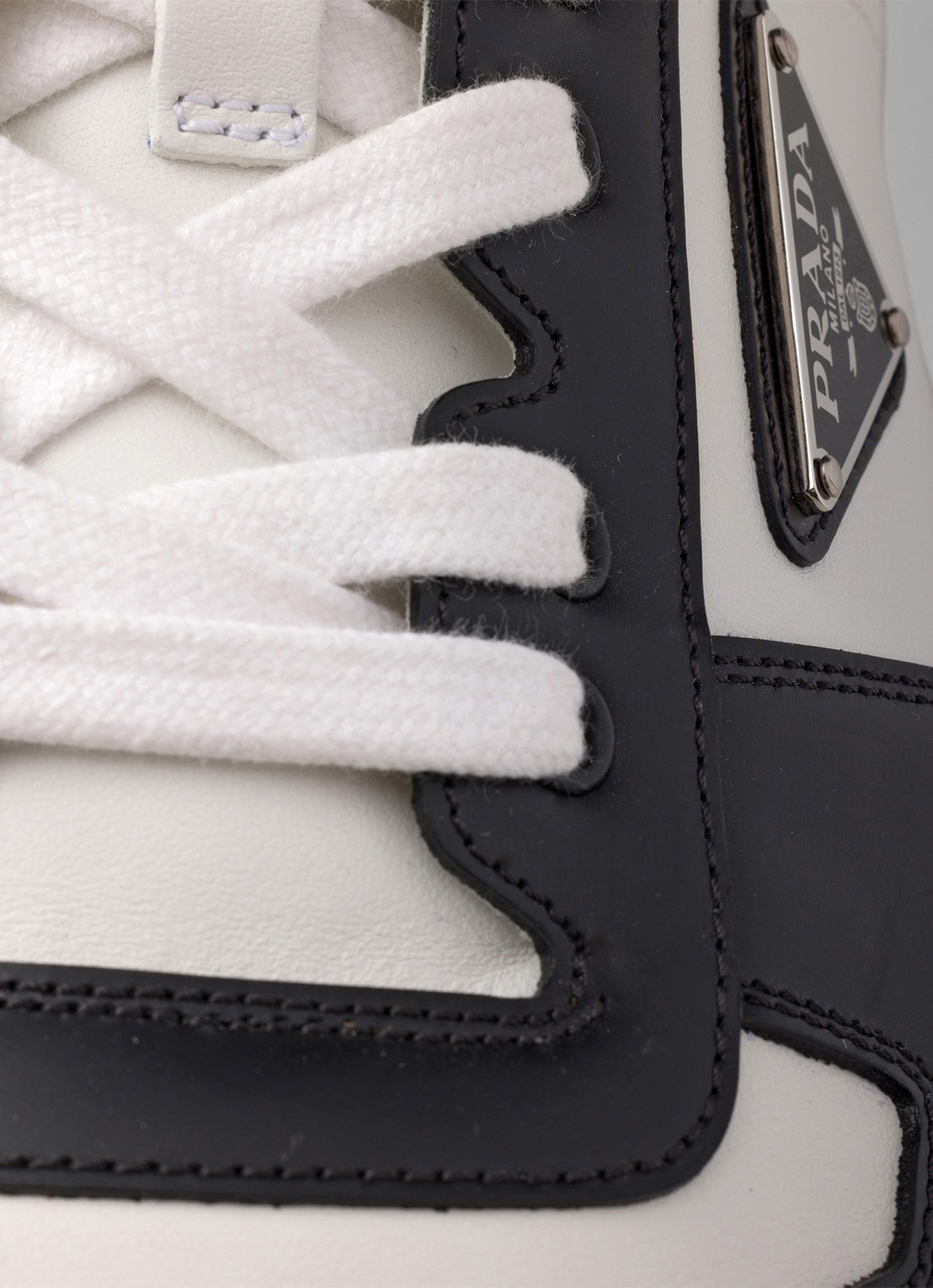 Prada Downtown sneaker van leer - detail 5 zwart