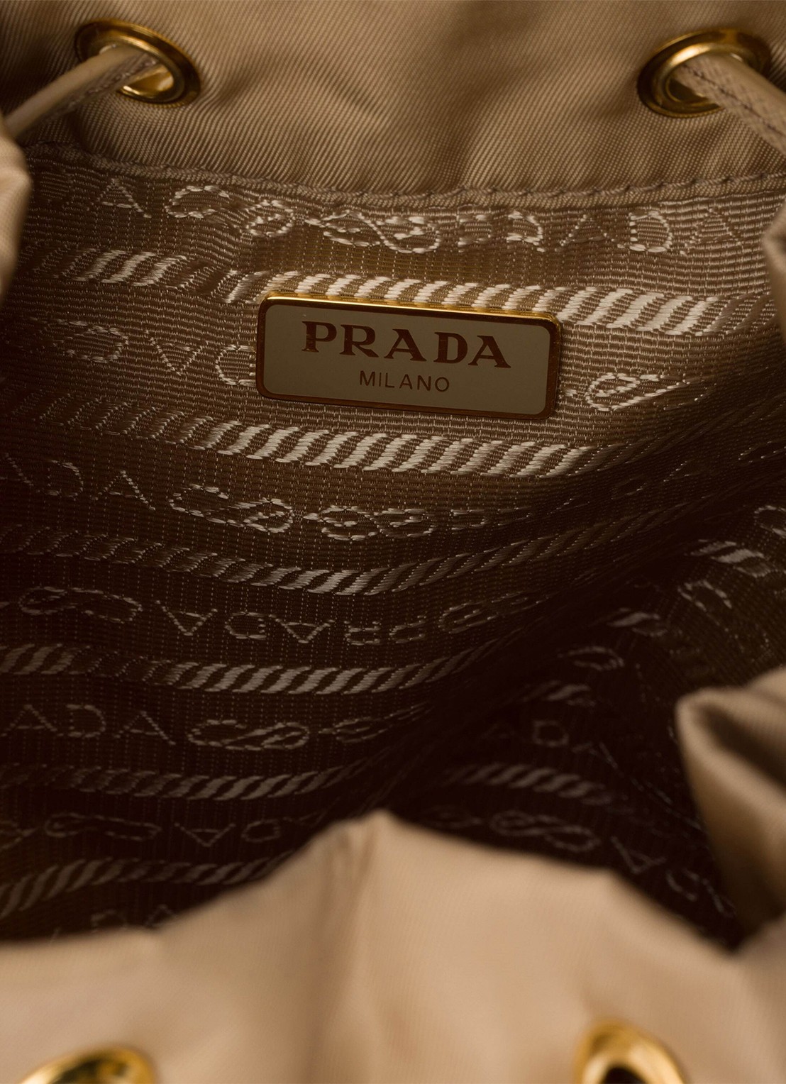 Prada Duet Re-Nylon handtas met leren details - detail 4 lichtbruin