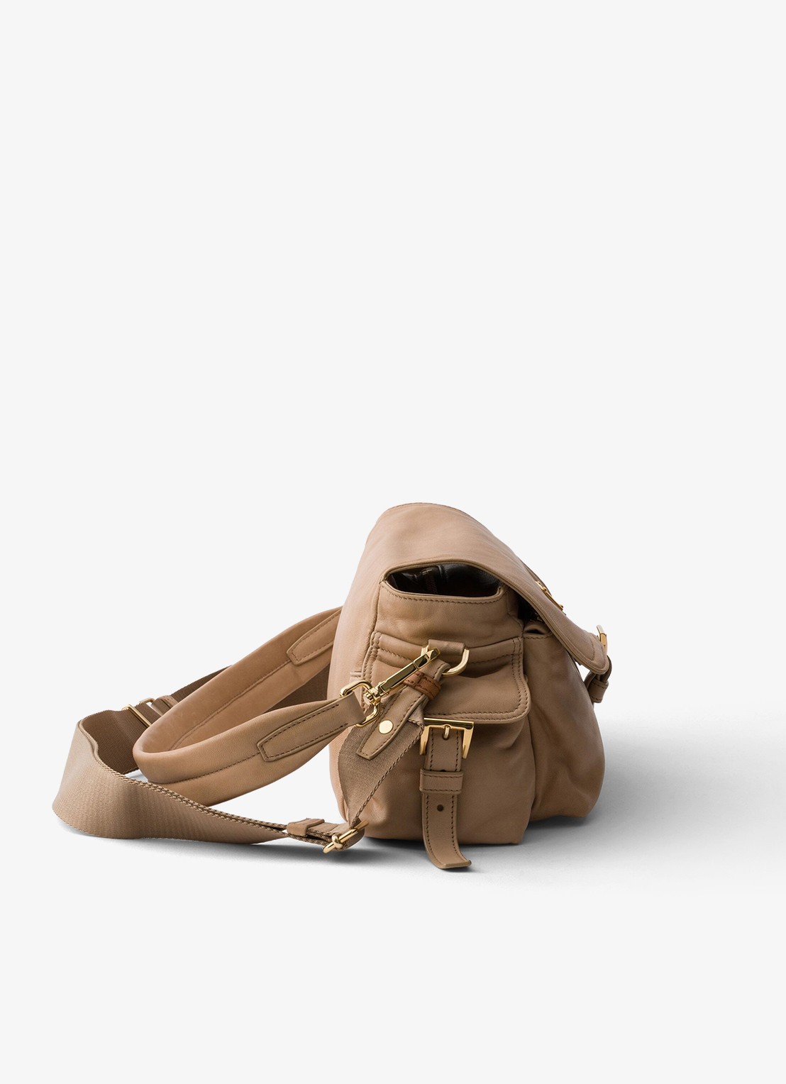 Prada Explore Medium schoudertas van lamsleer - detail 2 beige