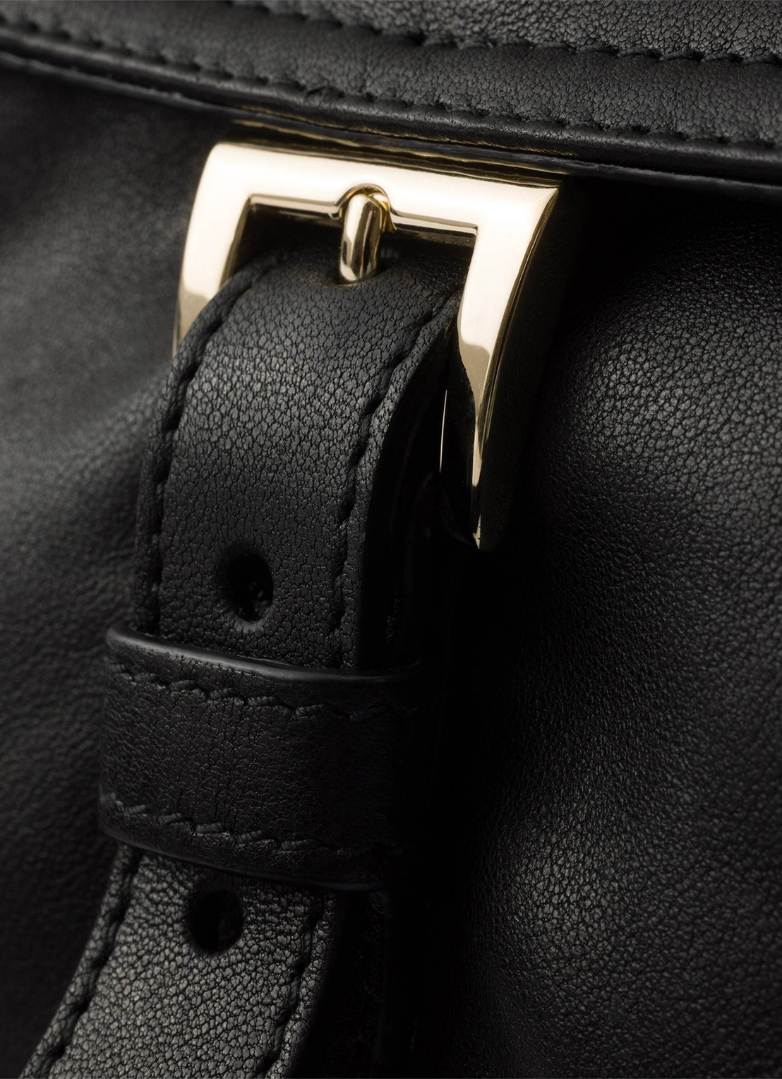 Prada Explore Mini schoudertas van lamsleer - detail 4 zwart