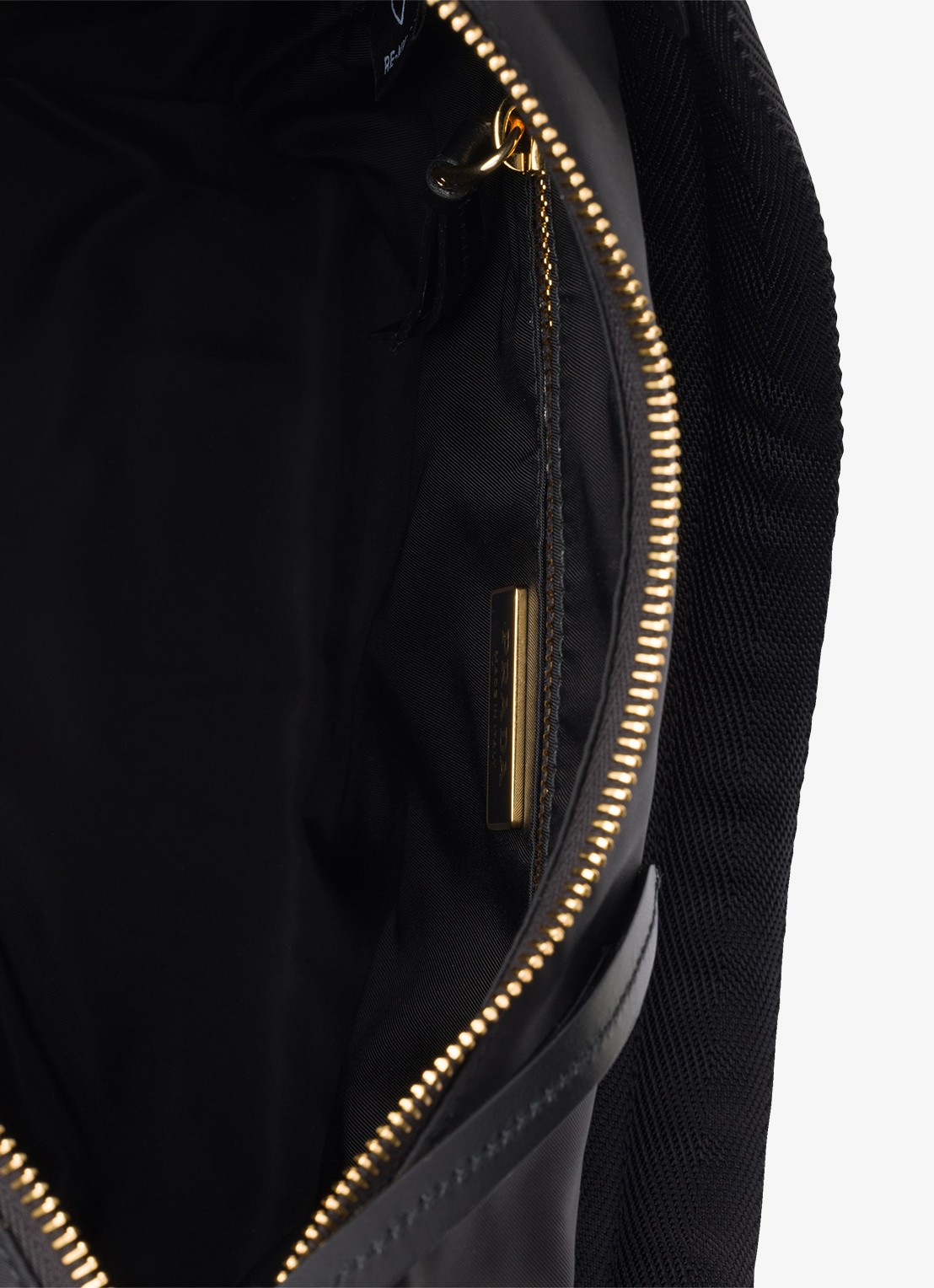 Prada Explore Re-Nylon Large schoudertas met leren details - detail 4 zwart