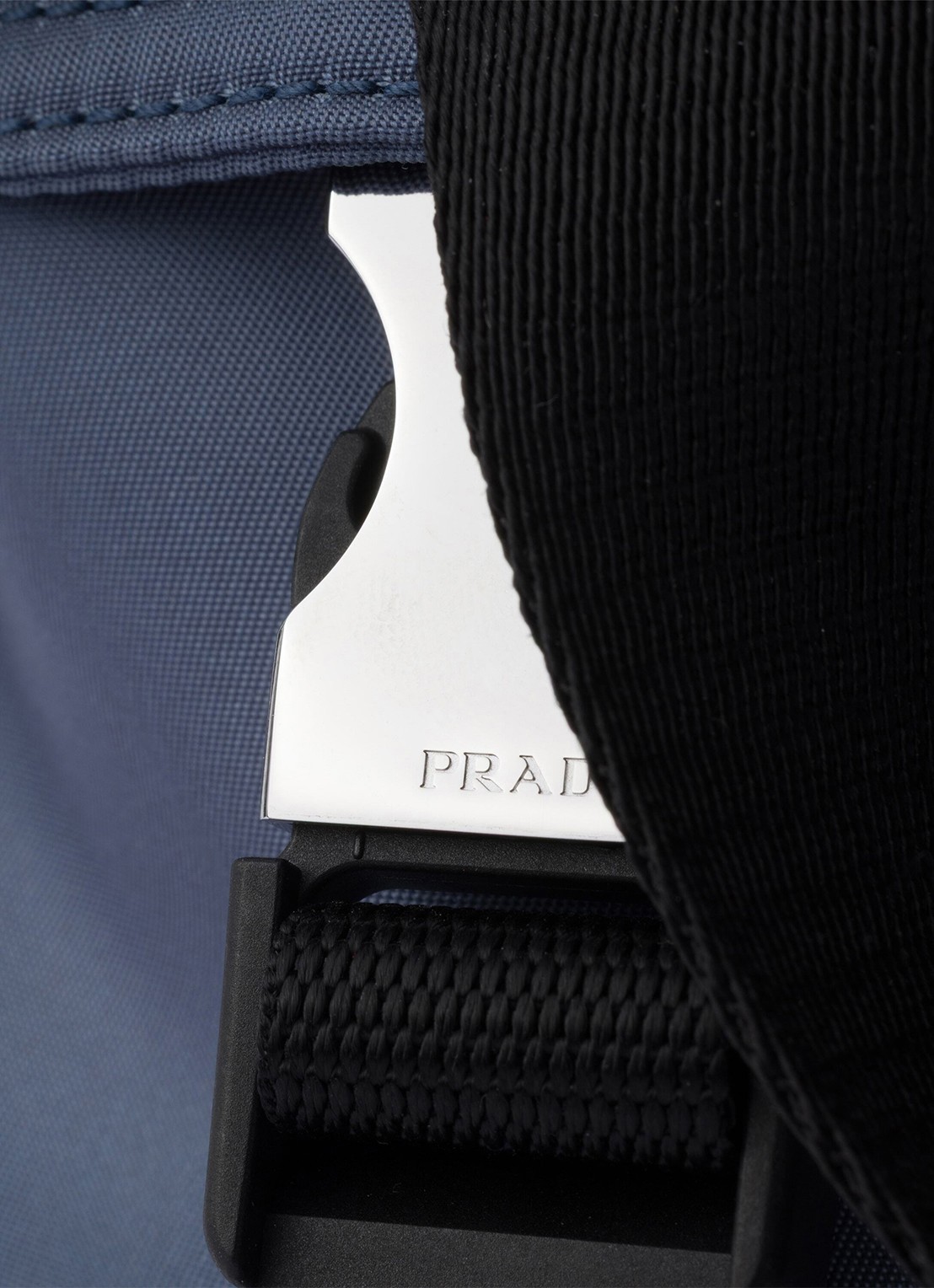Prada Explore Re-Nylon schoudertas met leren details - detail 4 blauw