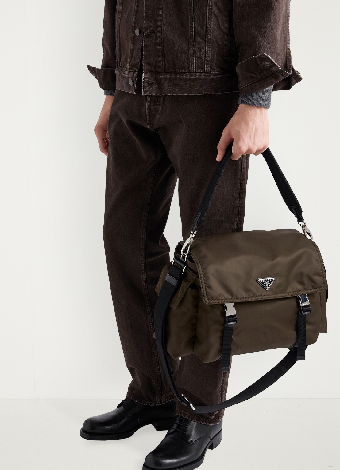 Prada Explore Re-Nylon schoudertas met leren details - detail 7 donkergroen