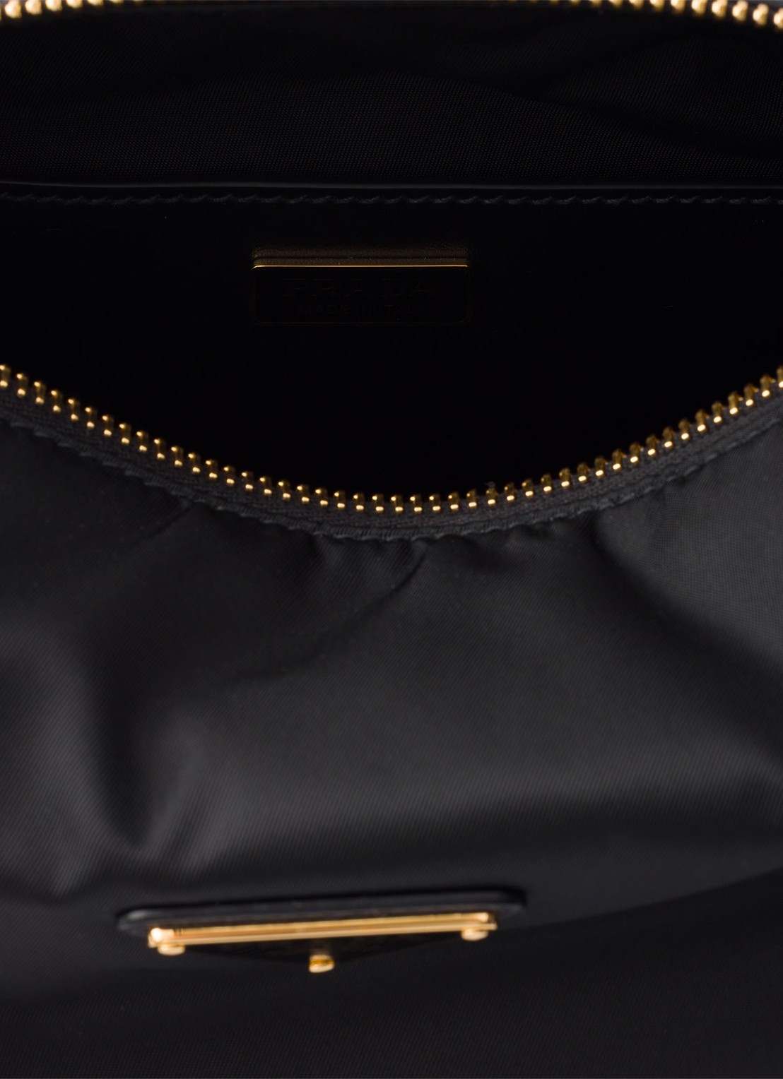 Prada Explore Re-Nylon Small schoudertas met leren details - detail 5 zwart