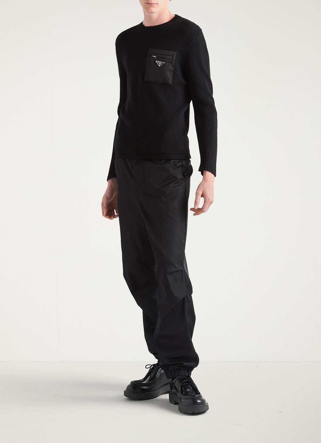 Prada Fijngebreide pullover van scheerwol met borstzak - detail 2 zwart