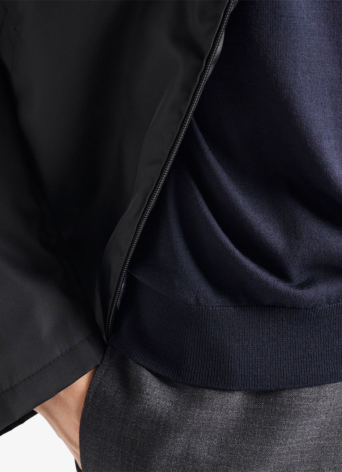 Prada Fijngebreide regular fit polo van wol - detail 3 donkerblauw