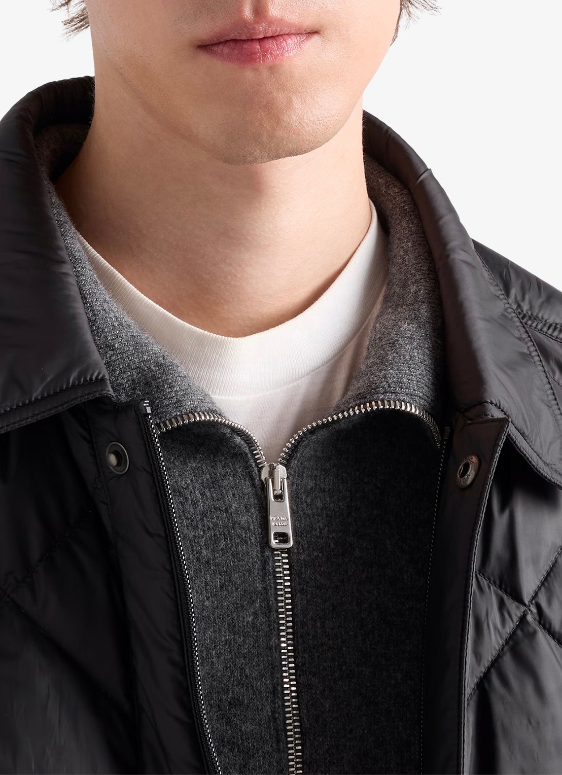 Prada Gewatteerd jack met donsvulling en steekzakken - detail 2 zwart