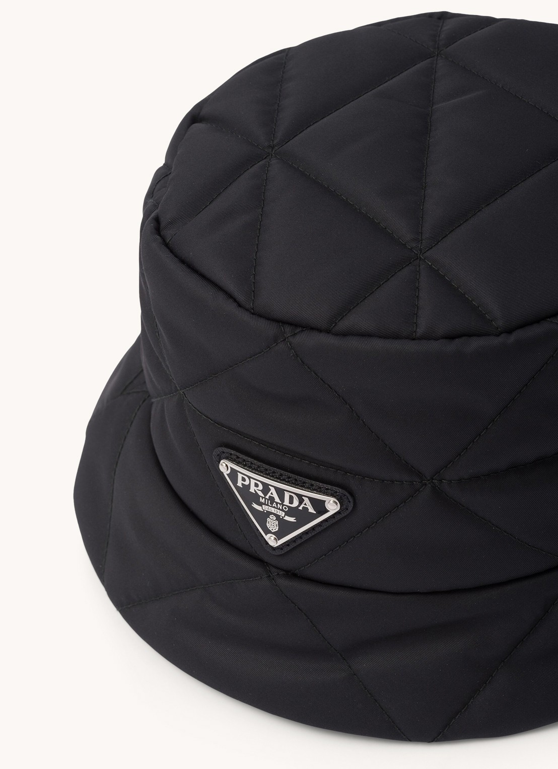 Prada Gewatteerde bucket hoed met logo - detail 2 zwart
