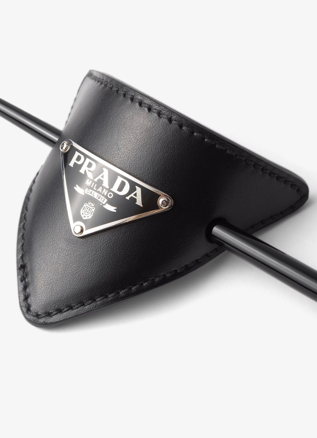 Prada Haarclip van leer - detail zilver