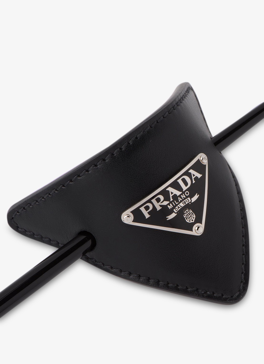 Prada Haarclip van leer - voorkant 3 zilver