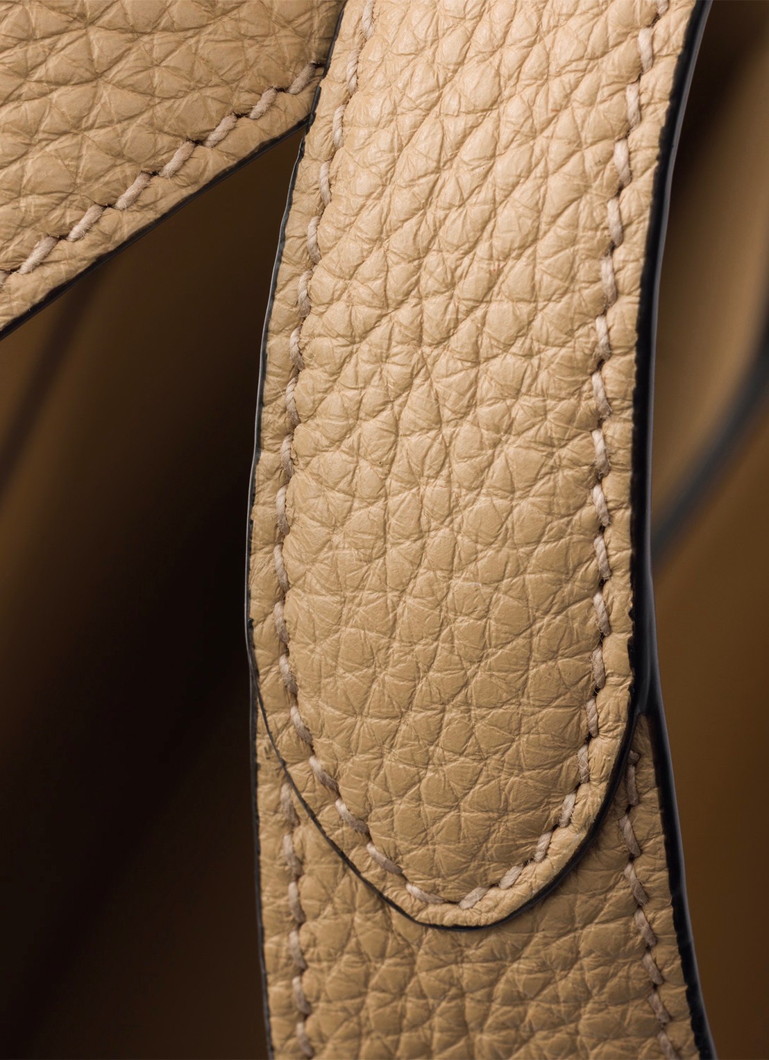 Prada Handtas van leer met logo - detail 2 beige