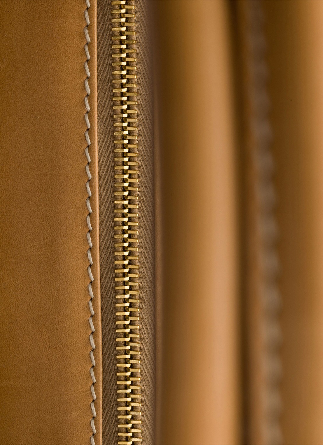 Prada Large schoudertas met leren details - detail 3 zand