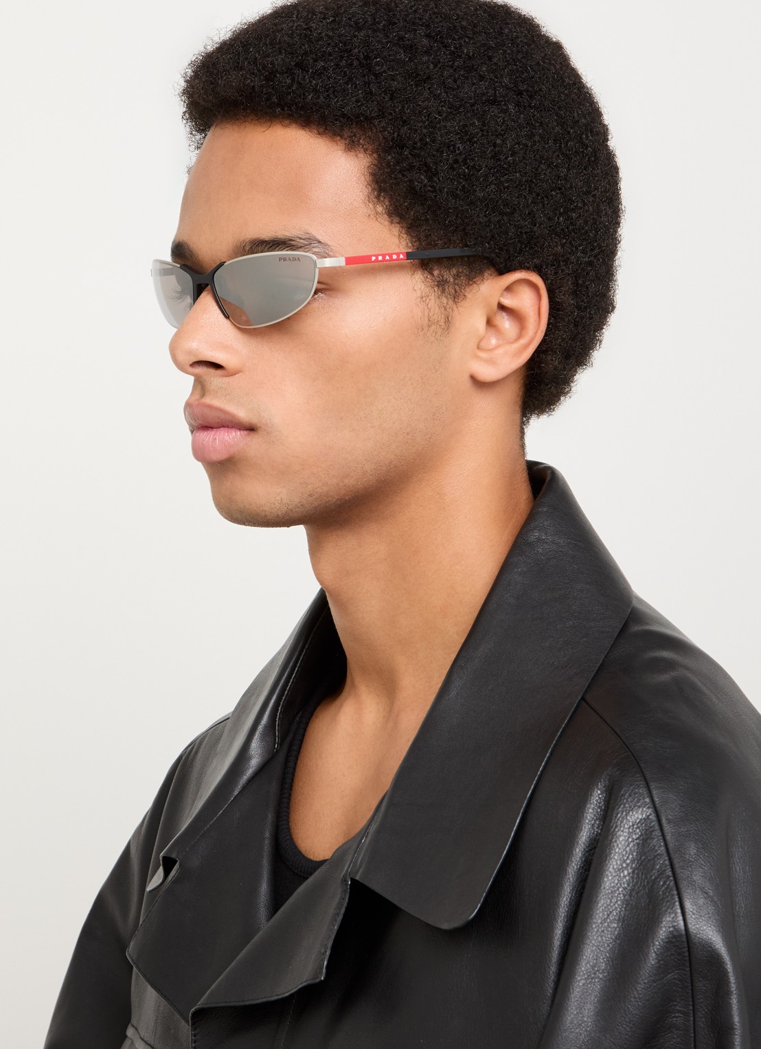 Prada Linea Rossa Retro zonnebril PS55ZS - voorkant 2 zilver