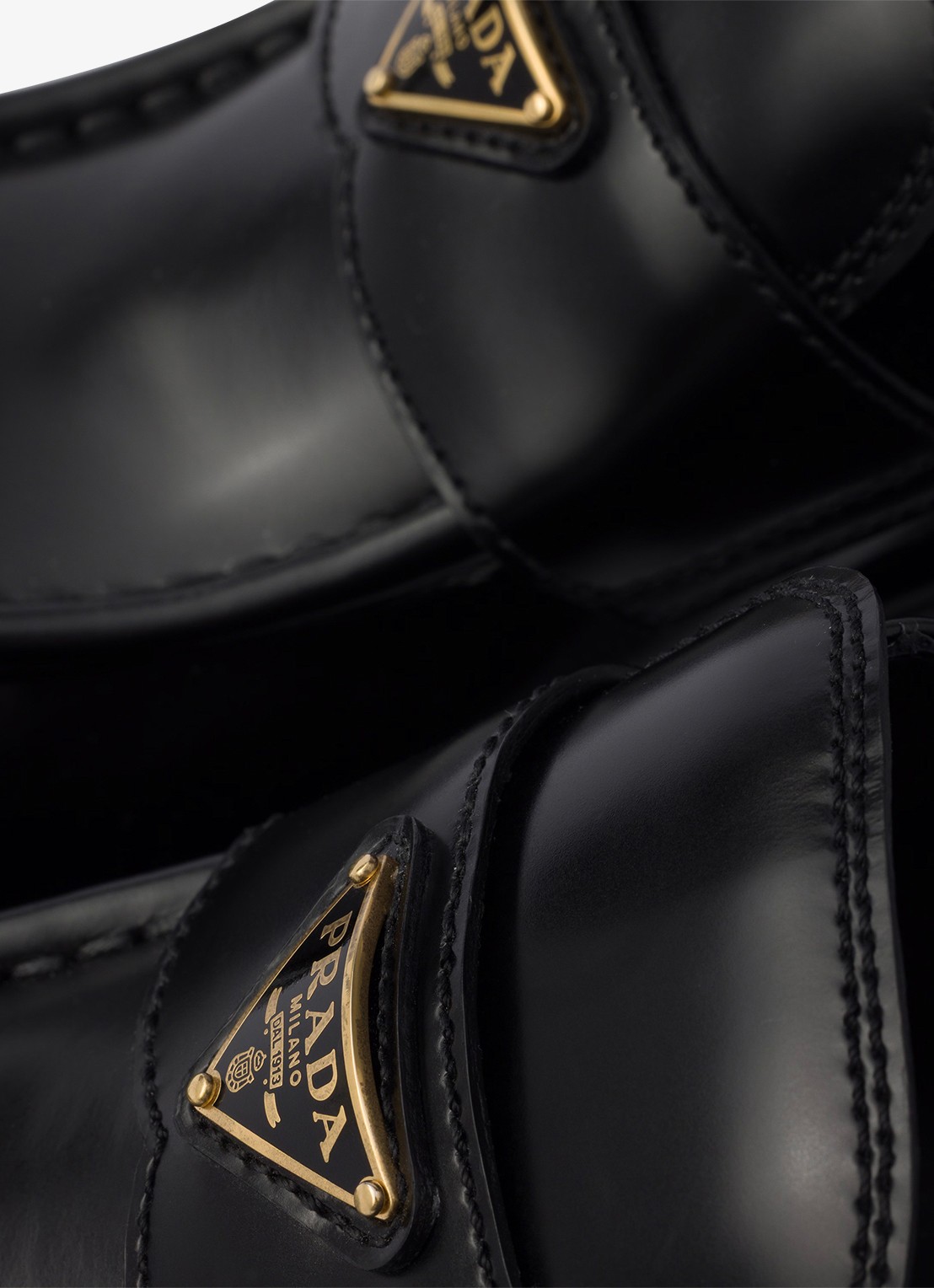 Prada Loafer van kalfsleer - detail 3 zwart
