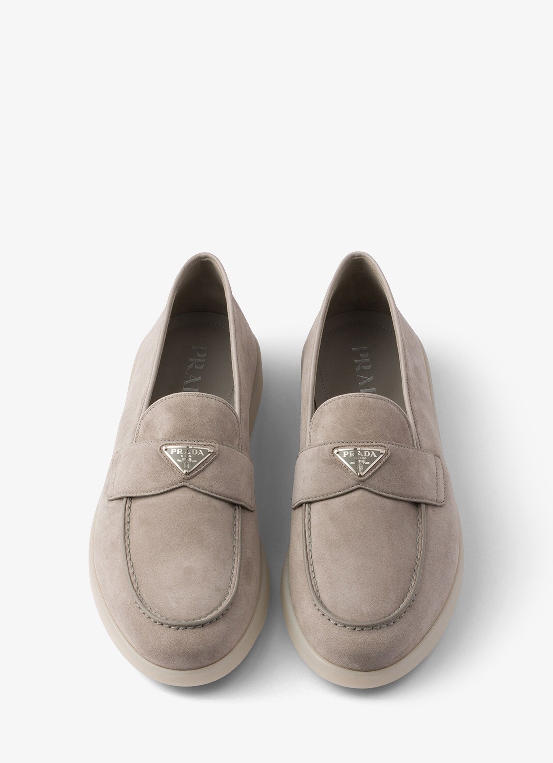 Prada Loafer van kalfssuède - detail 5 grijs